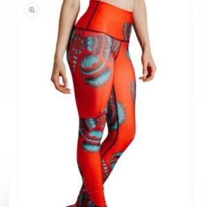 Yoga Democracy Bright‎ Flight Printed Yoga Capri Leggings Size XS